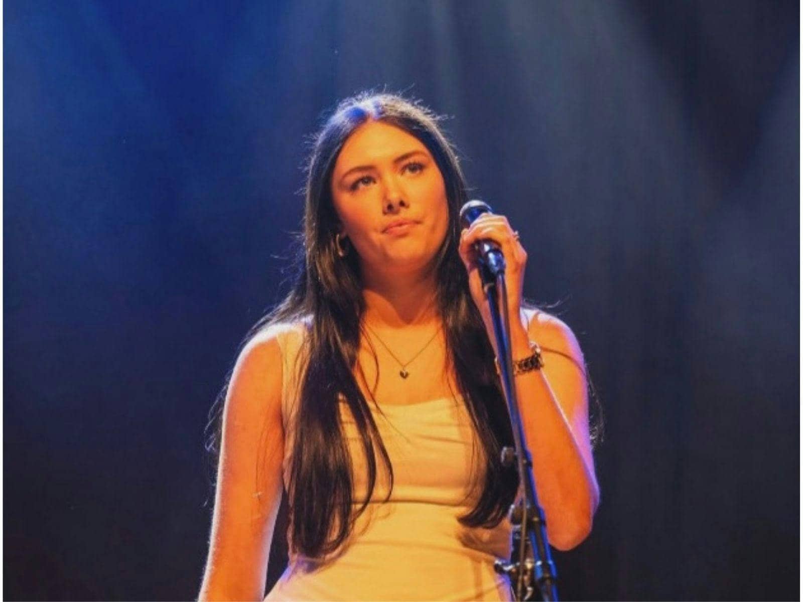 Valentine's Day featuring Isla Dixon